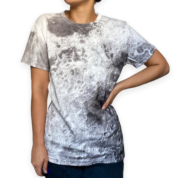 Workshop Moon Graphic Screen Print Tee - Picture 2 of 7